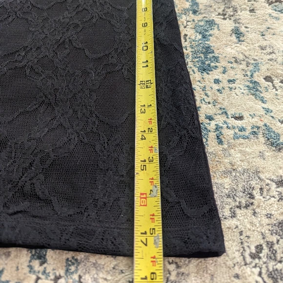 The Loft - Black adjustable strap tank top - Picture 3 of 5